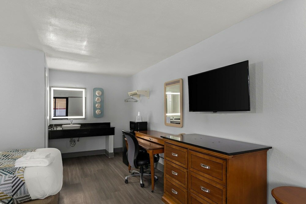 Фото Motel 6 Bangor, Me