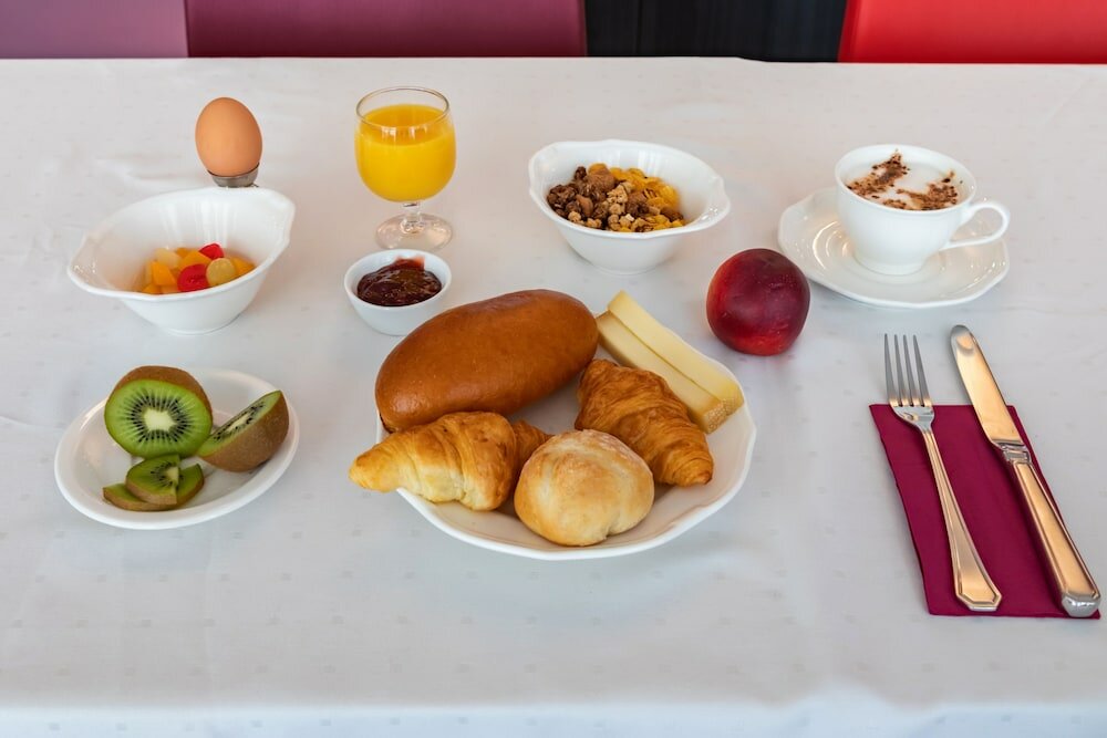 Фото Hotel Les Nations