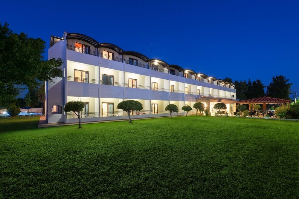 Фото Matoula Beach Hotel