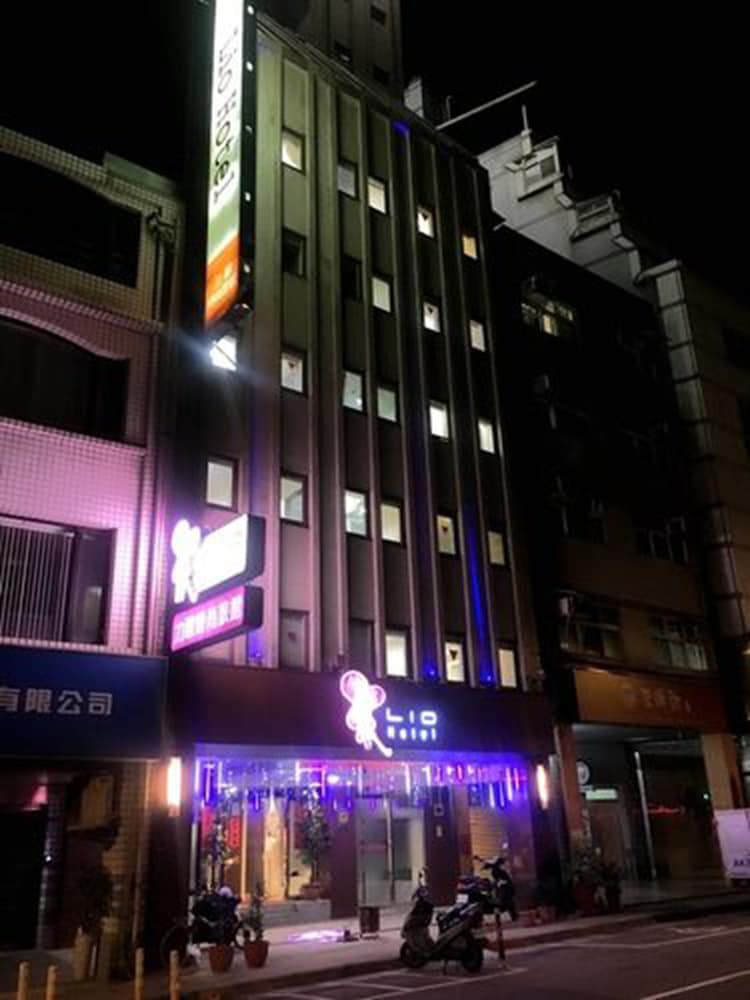 Фото отеля 2