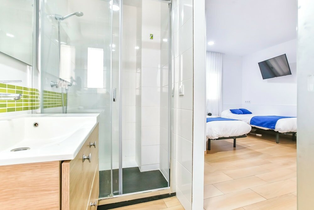 Фото Laramond Barcelona Rooms