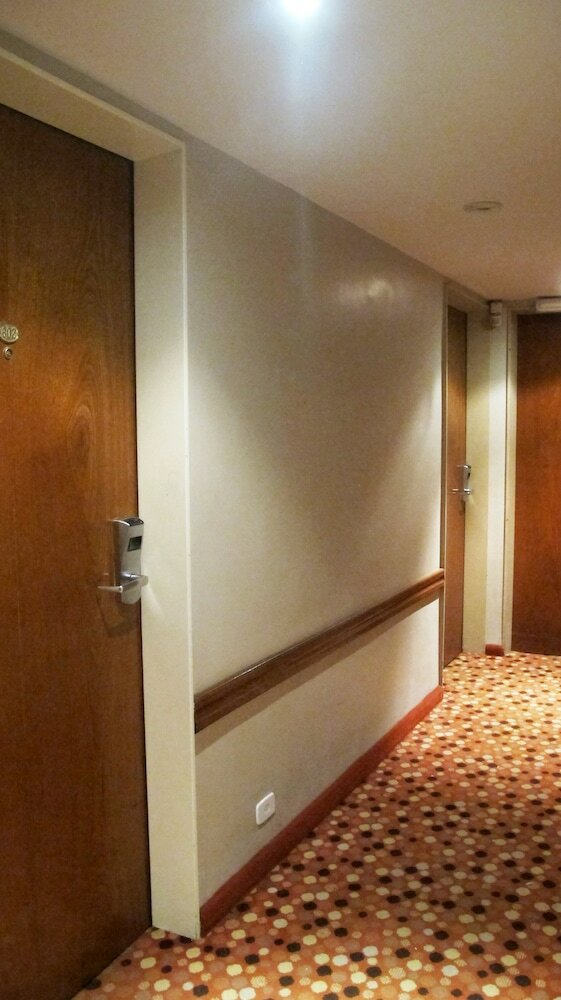 Фото Hotel Sheltown