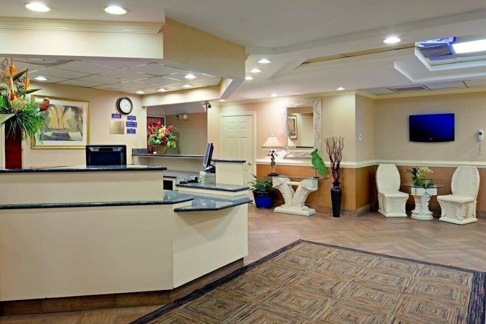 Фото Paradise Plaza Inn