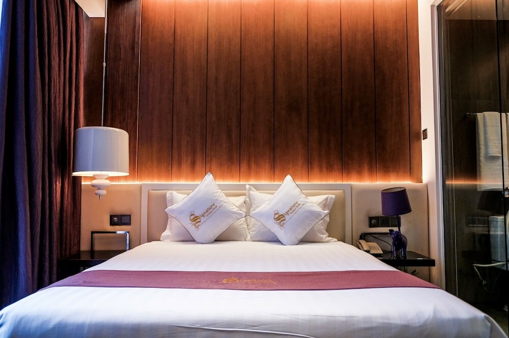 Фото Signature Boutique Hotel