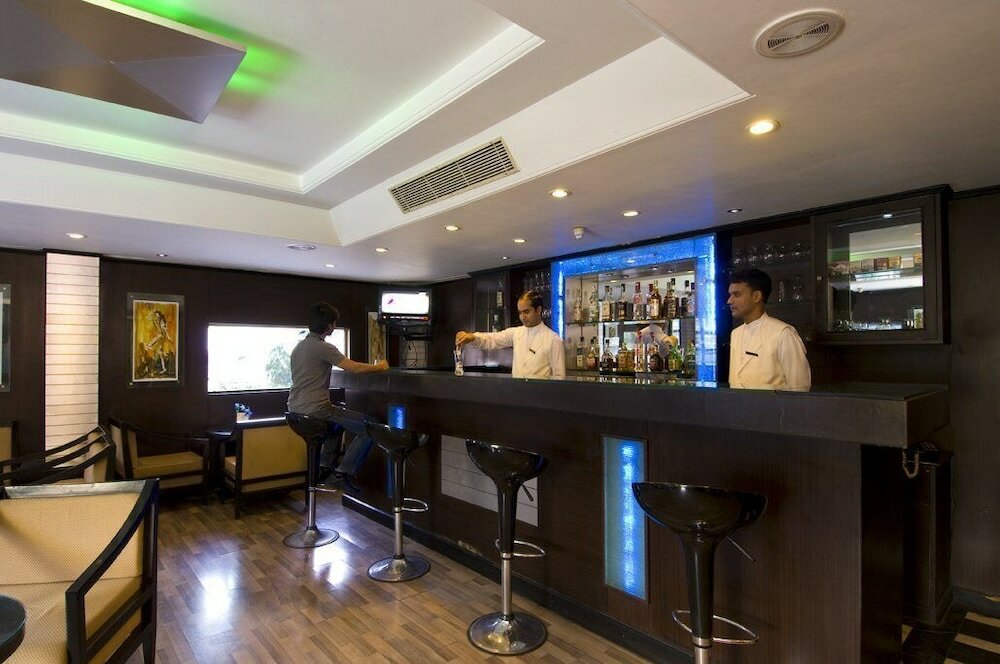 Фото Howard Plaza The Fern