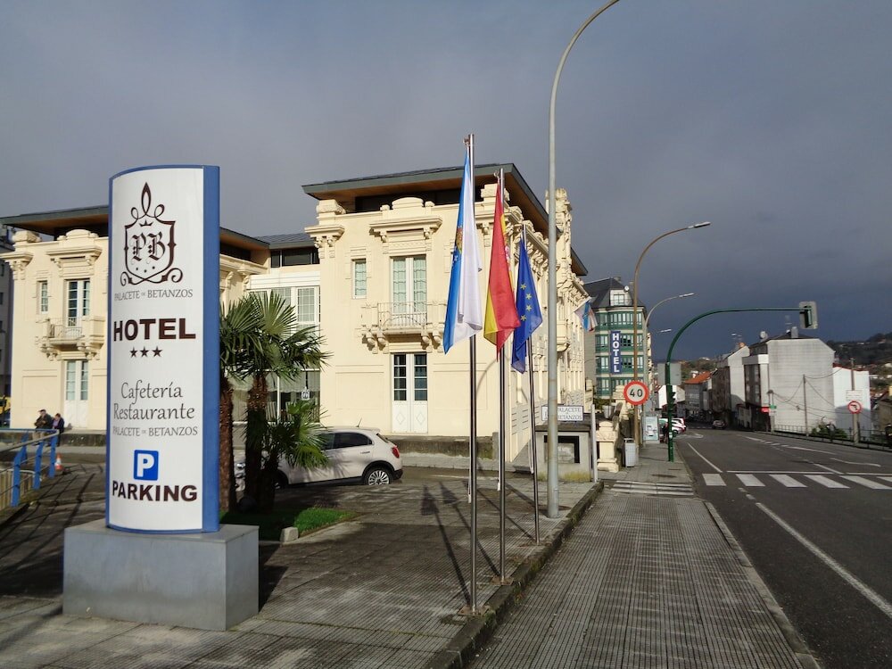 Фото Hotel Villa de Betanzos