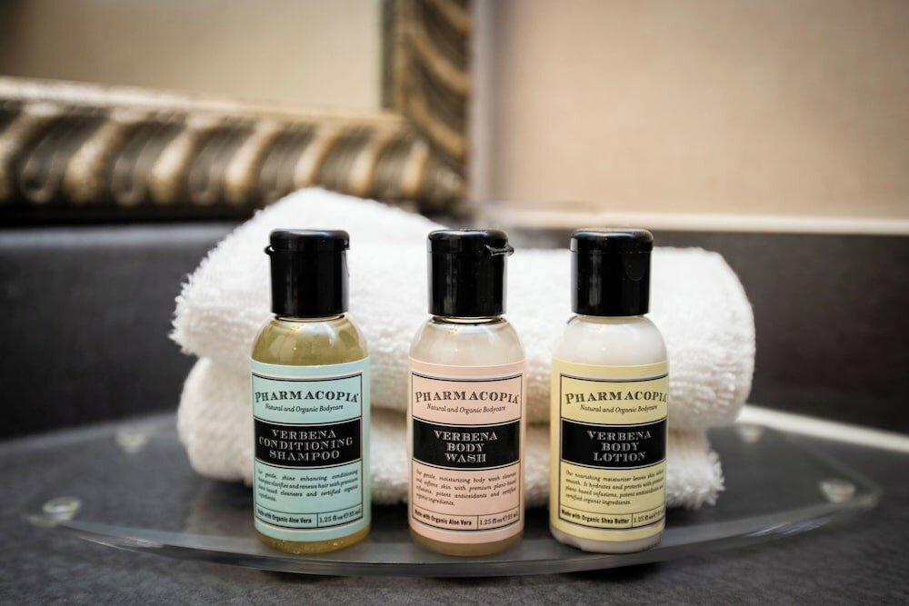 Фото Sandman Suites Vancouver-Davie Street