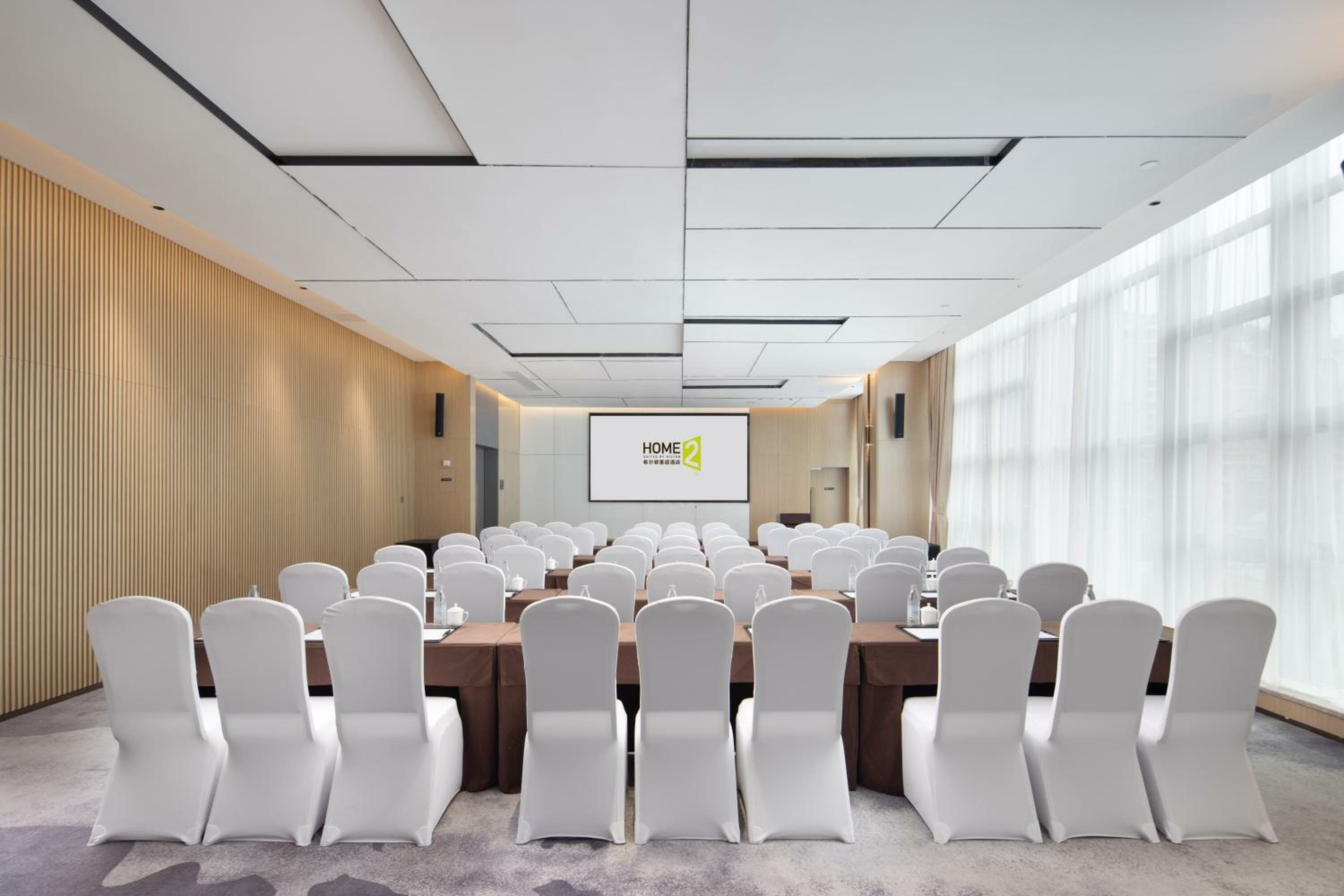 Фото Home2 Suites by Hilton Chongqing Yubei