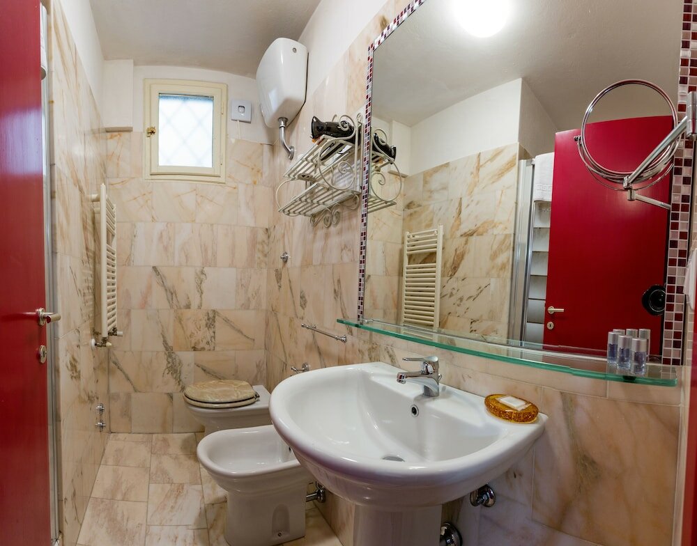 Фото La Locandiera B&b