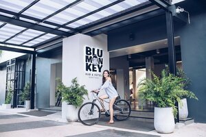 Хостел Blu Monkey Hub and Hotel Suratthani