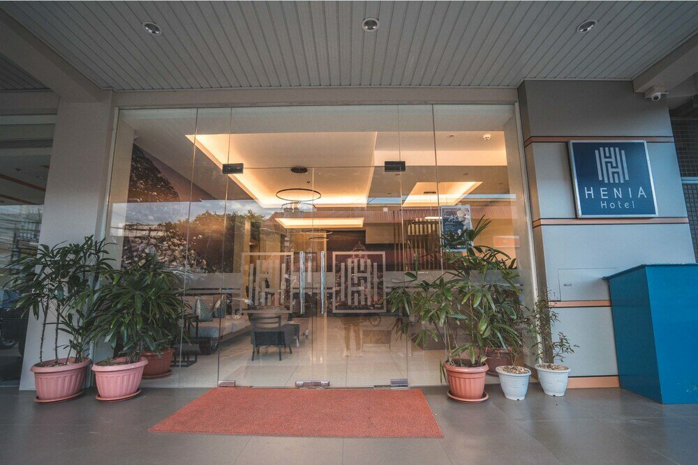 Фото Henia Hotel