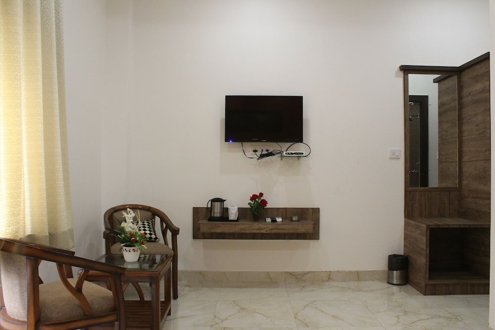 Фото Regal Hotel and Restaurant