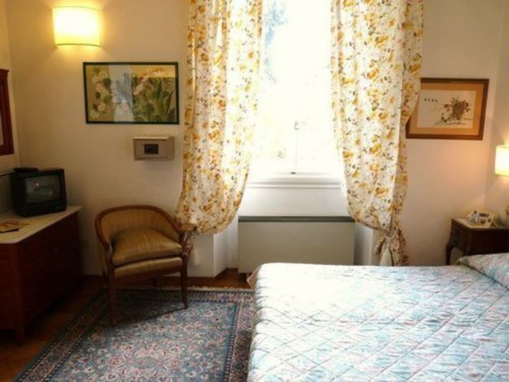 Фото Classic Hotel