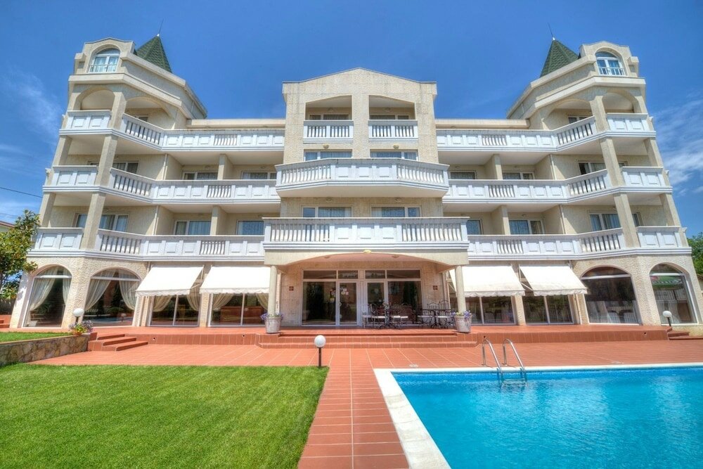 Фото отеля 1