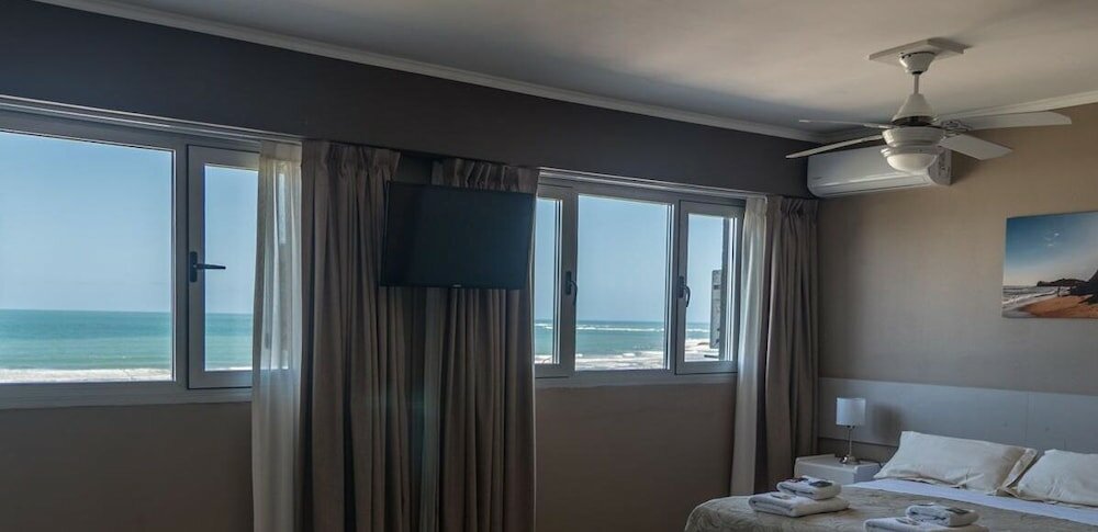 Фото Hotel Aatrac