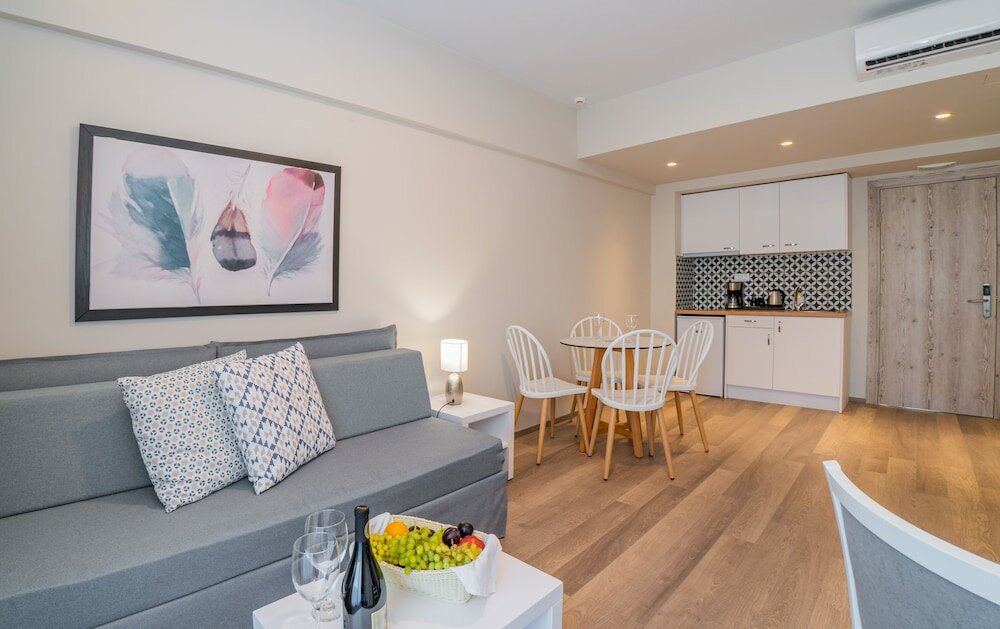 Фото Bio Suites Hotel