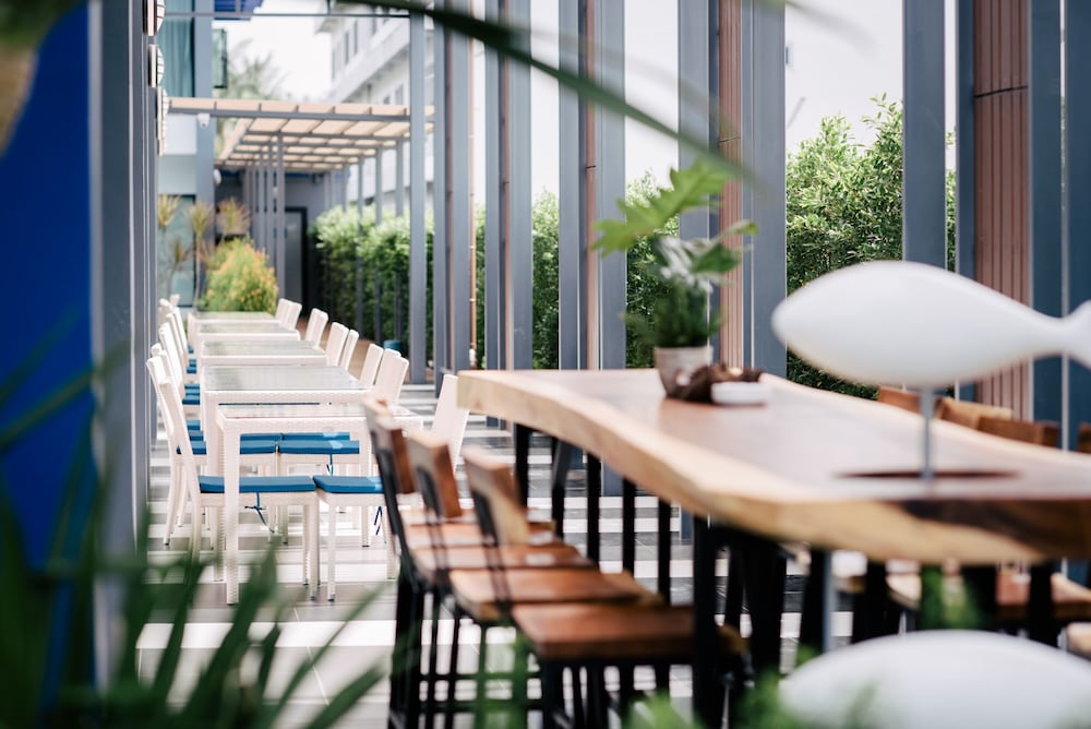 Фото Krabi SeaBass Hotel