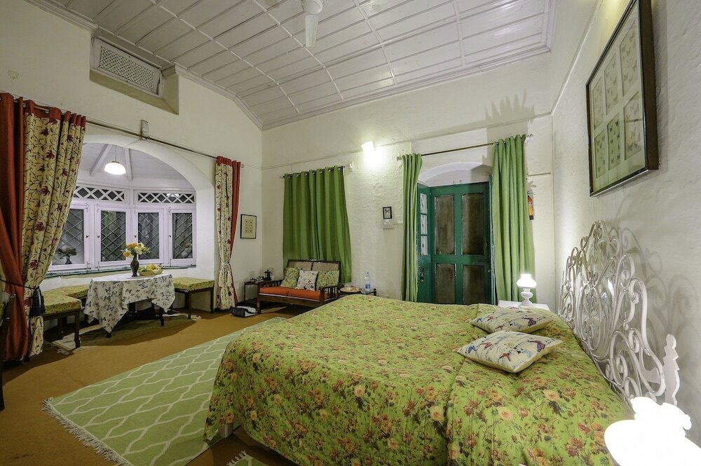Фото Neemrana's - Ramgarh Bungalows