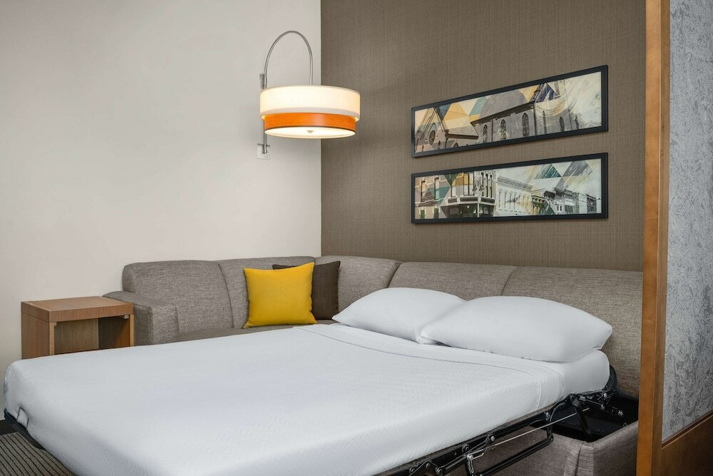 Фото Hyatt Place Iowa City Downtown