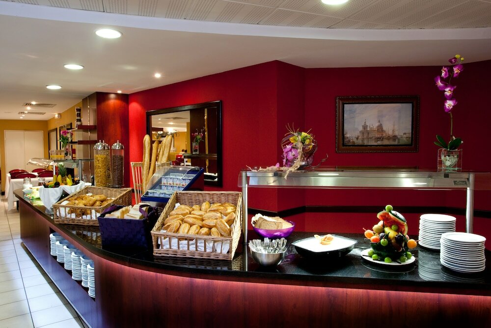 Фото Hotel La Solitude