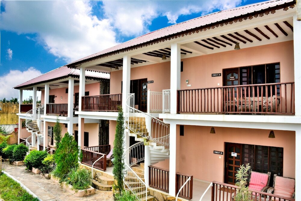 Фото отеля 2