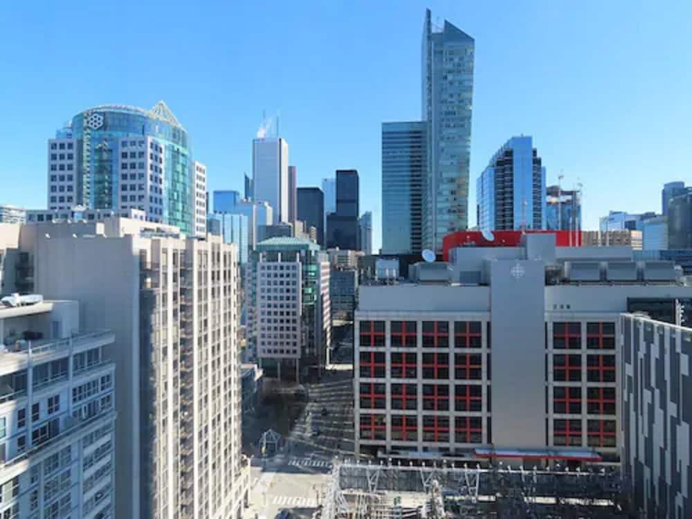 Фото Residence Inn by Marriott Toronto Downtown Entertainment District