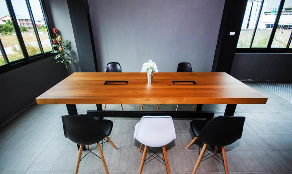 Фото The LogBook Room and Cafe