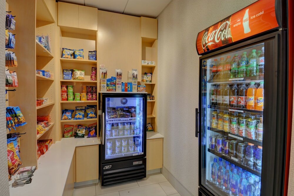 Фото Holiday Inn Salem, an Ihg Hotel