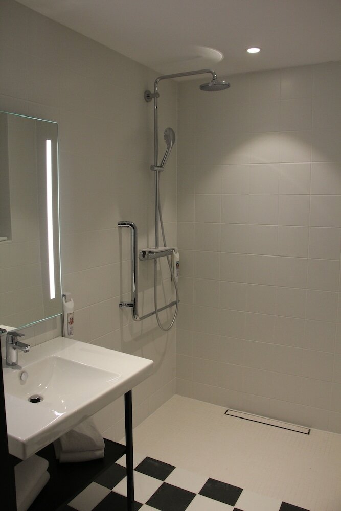 Фото Ibis Le Mans Centre Gare Nord