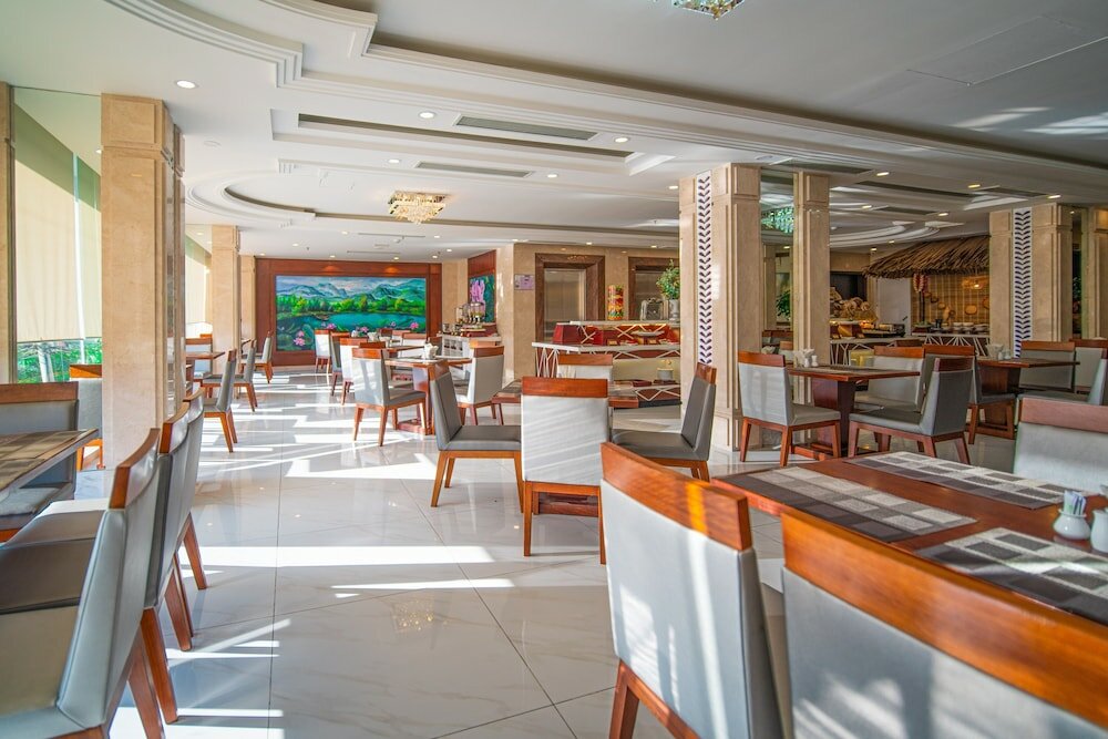 Фото Alani Sea View Hotel