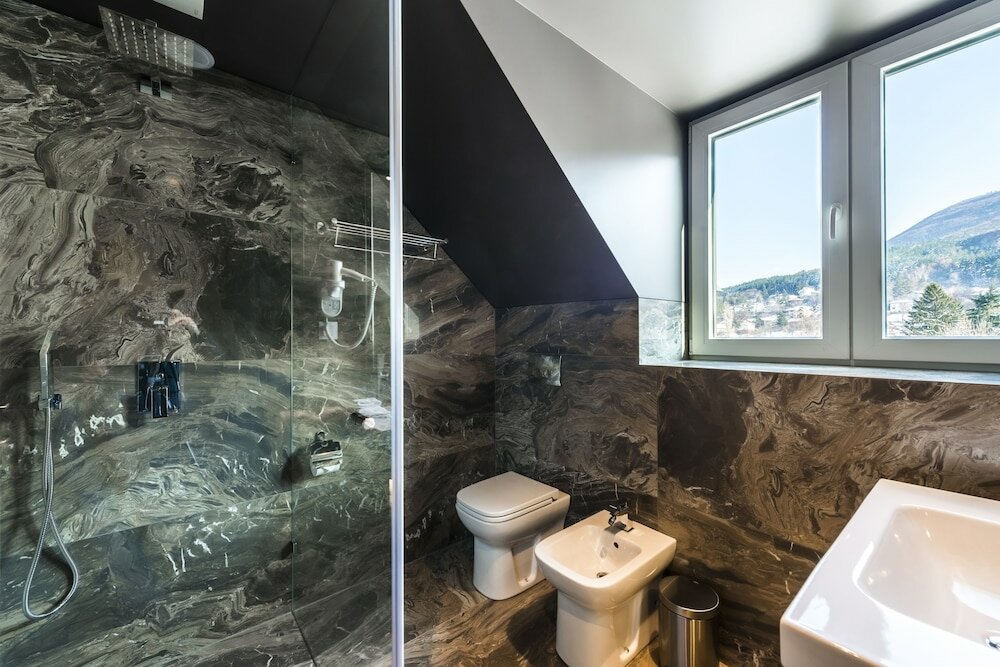 Фото All Seasons Residence Hotel