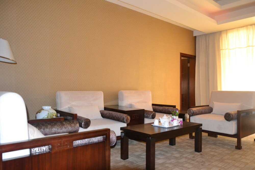 Фото Kololo Courts Hotel & Restaurant