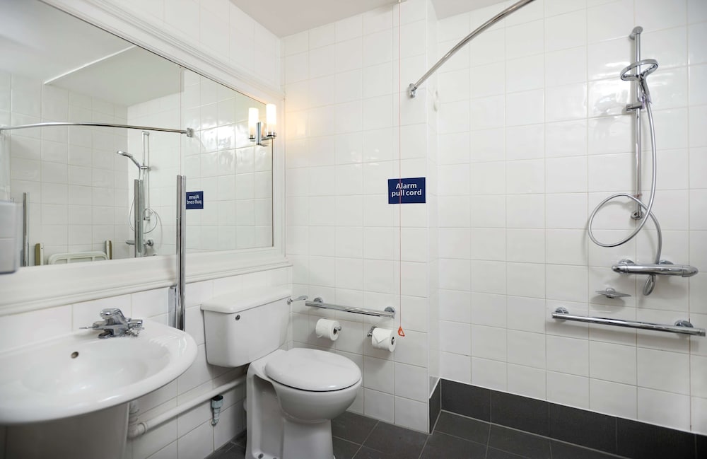 Фото DoubleTree by Hilton Hotel Coventry