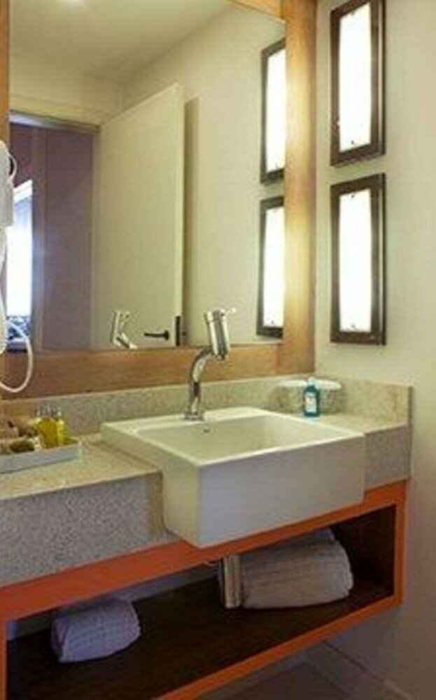 Фото Quality Suites Alphaville