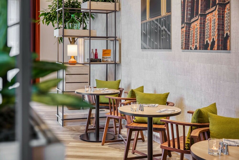 Фото IntercityHotel Hannover Hauptbahnhof Ost