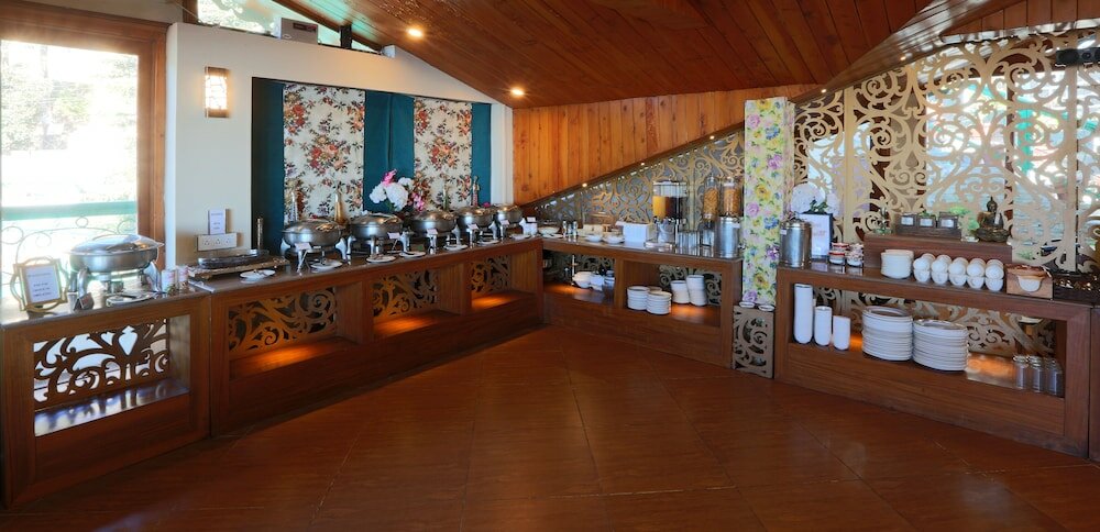 Фото Hotel Mongas