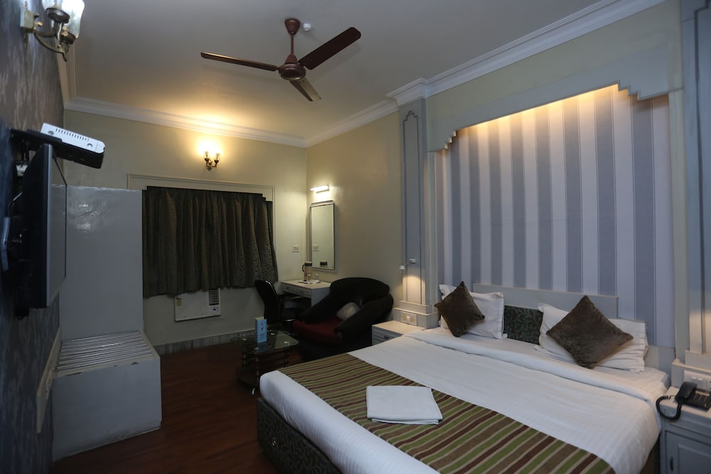 Фото Hotel Rushabh Home