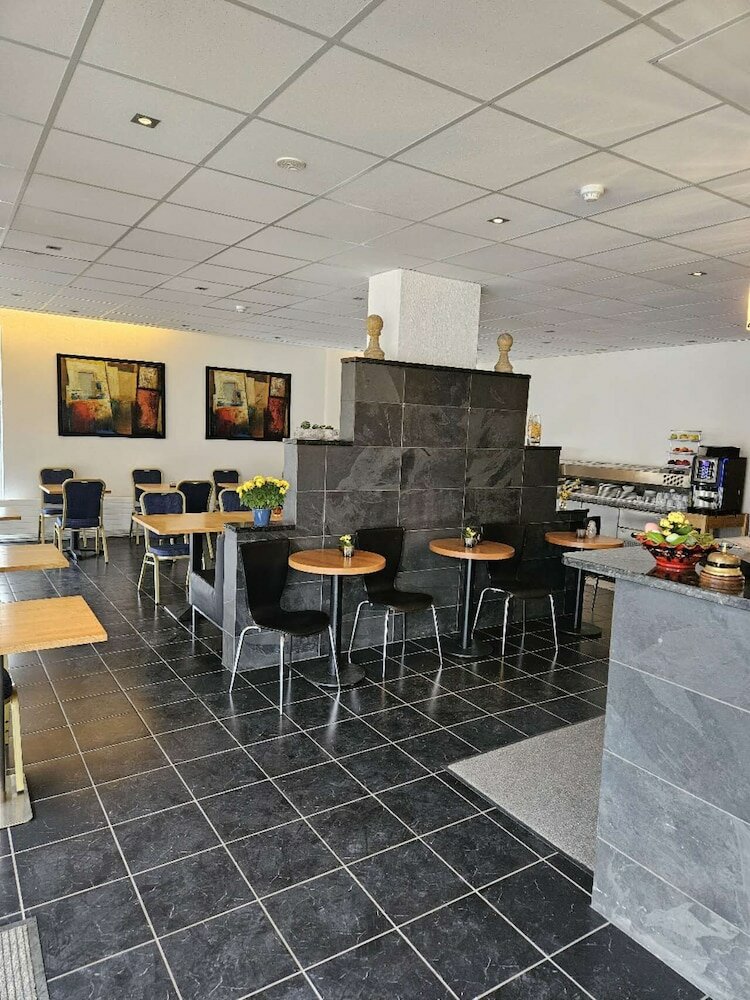 Фото 101 Guesthouse