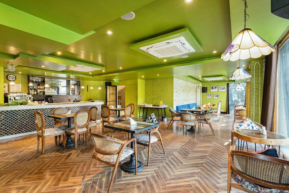 Фото The Orion Plaza