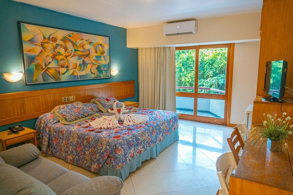 Фото Porto das Naus Praia Hotel