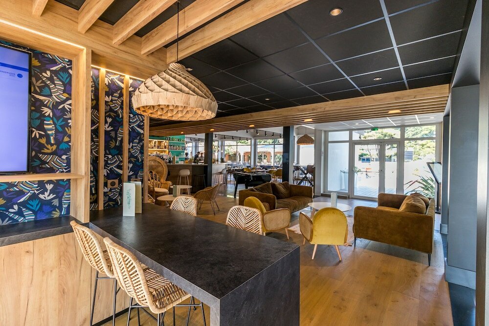 Фото Novotel Narbonne Sud