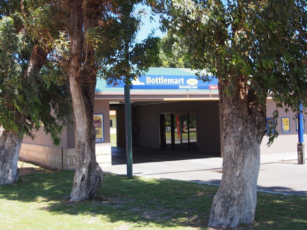 Фото Dongara Hotel Motel