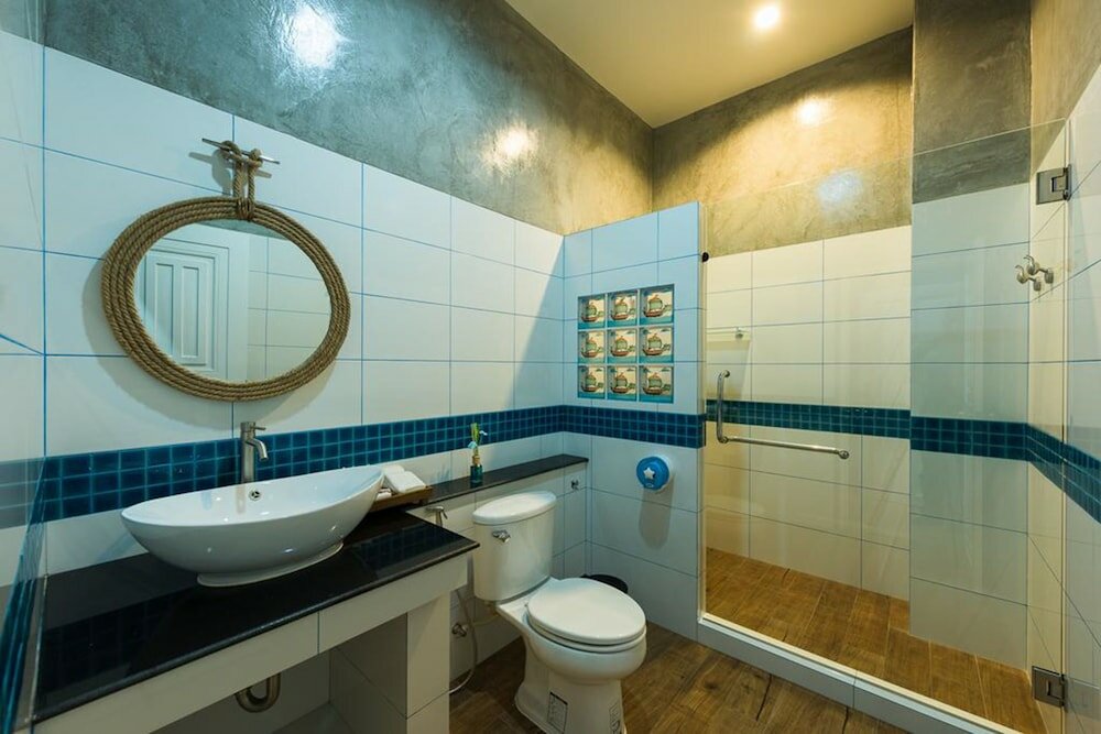 Фото The Iconic Hotel