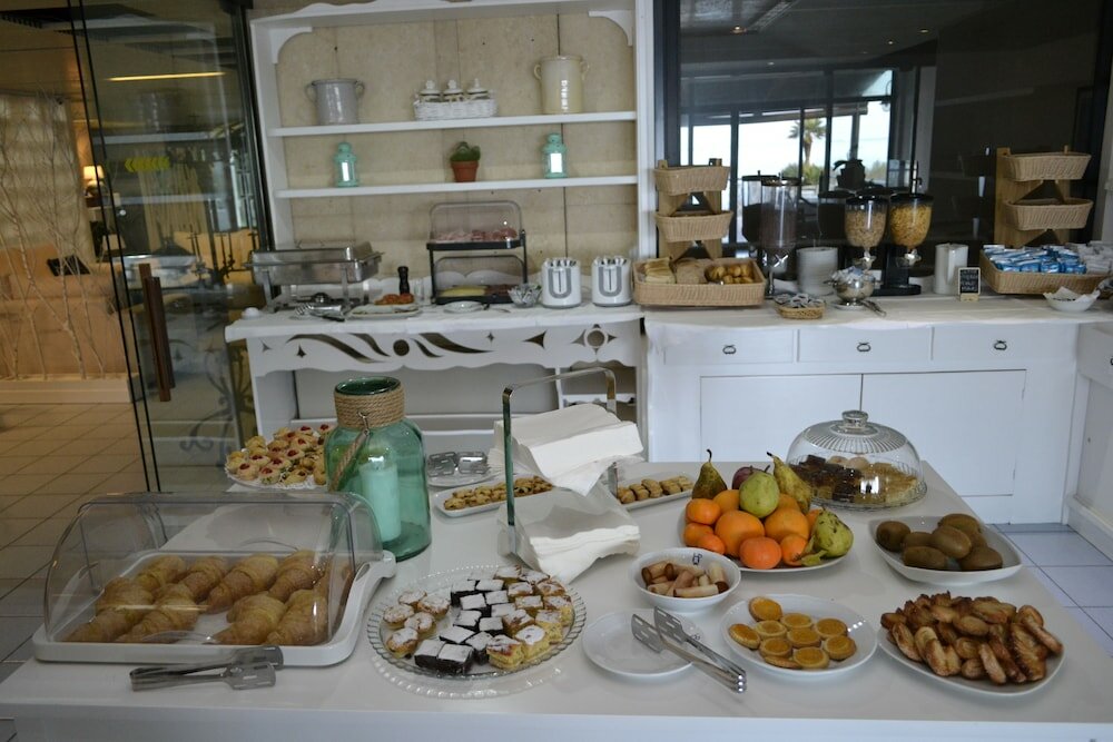 Фото Hotel Puntaquattroventi