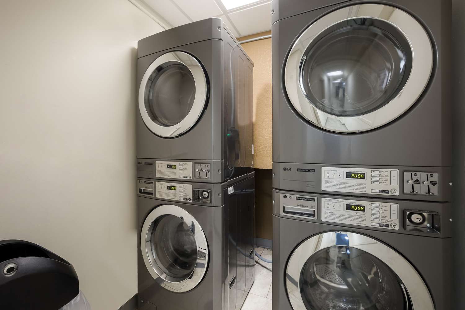 Фото Best Western Riverfront Inn