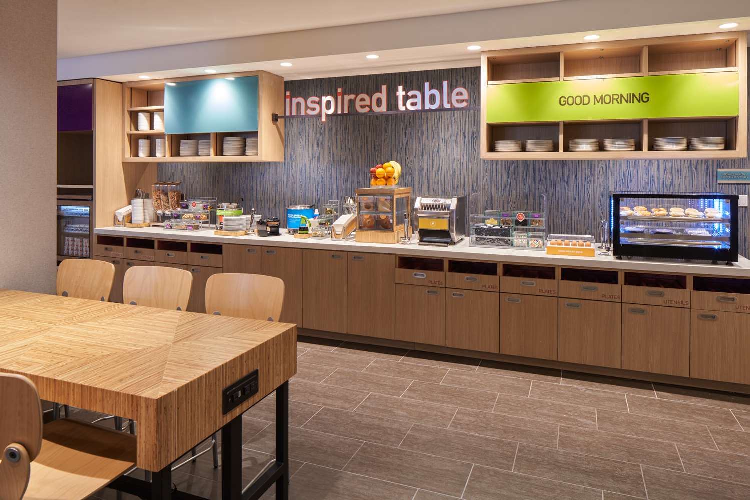 Фото Home2 Suites by Hilton Ft. Lauderdale Downtown, Fl