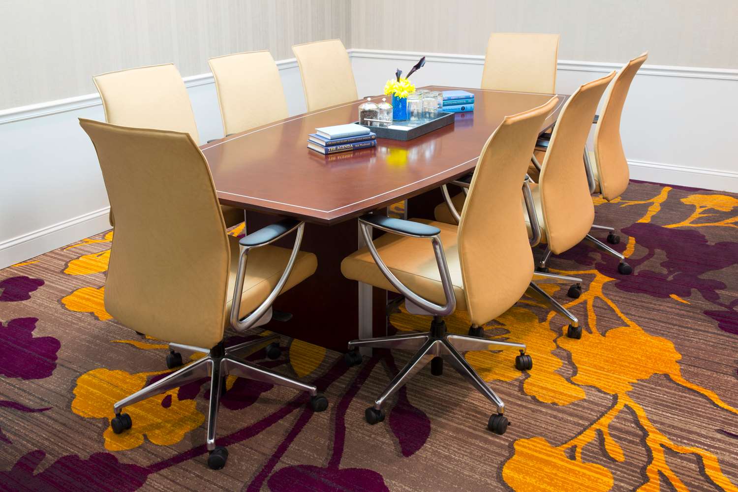 Фото DoubleTree by Hilton Hotel Savannah Historic District