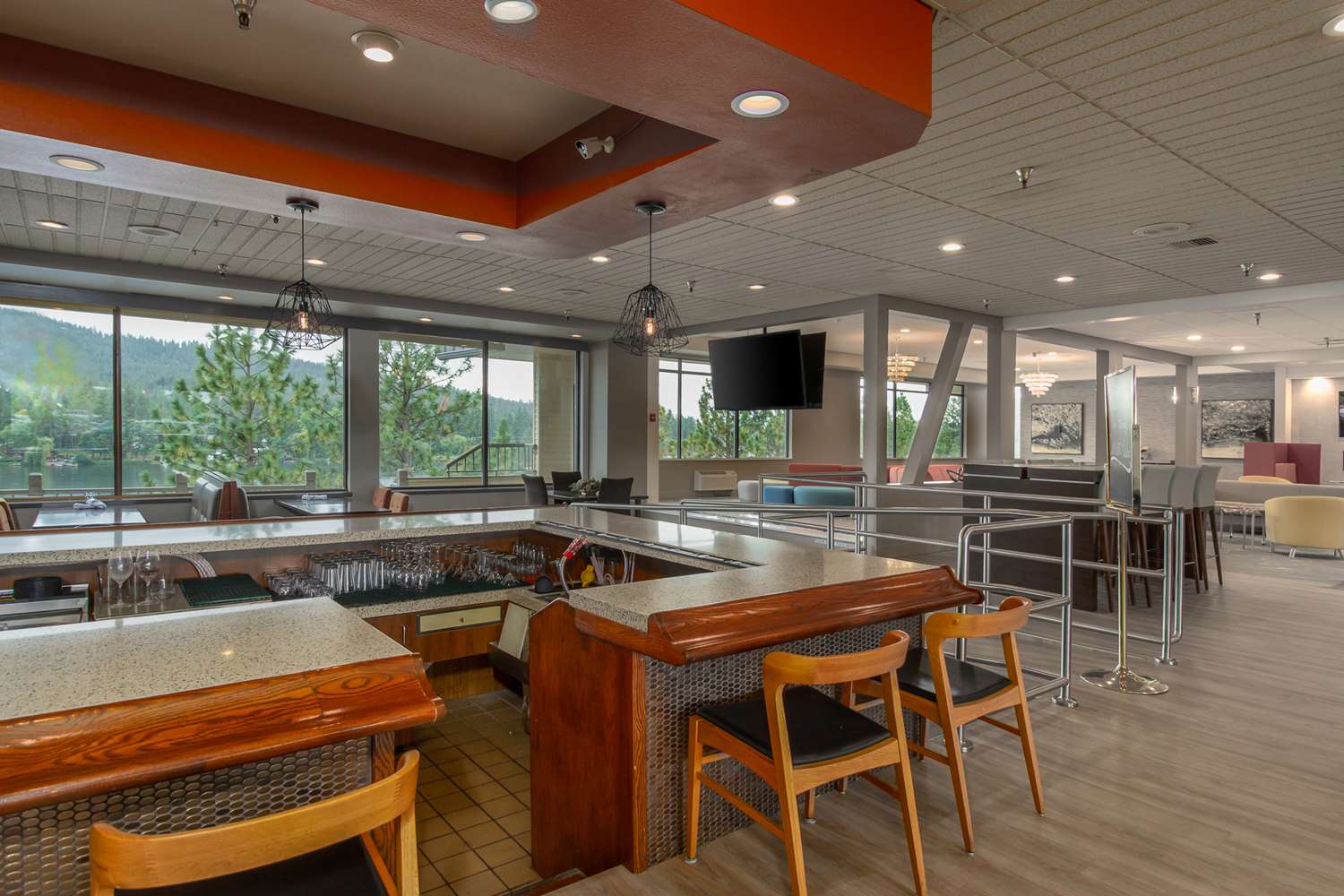 Фото Red Lion Hotel Templin's on the River