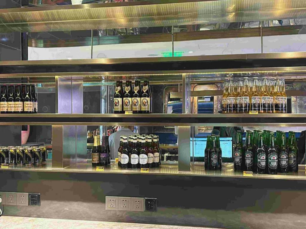 Фото Manxin Beijing Guangqumen Hotel