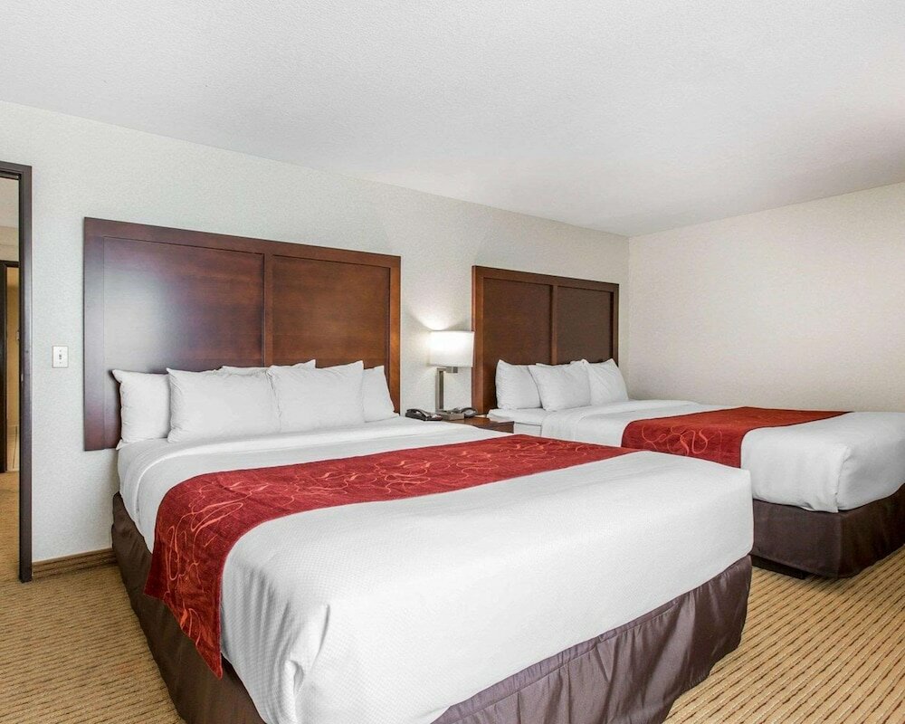 Фото Comfort Suites Downtown Sacramento